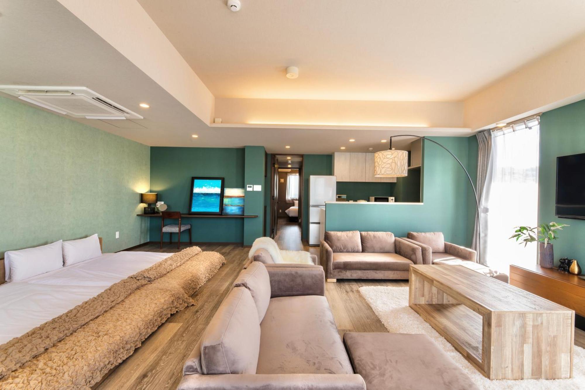 Breaky Hotel Chatan Extérieur photo