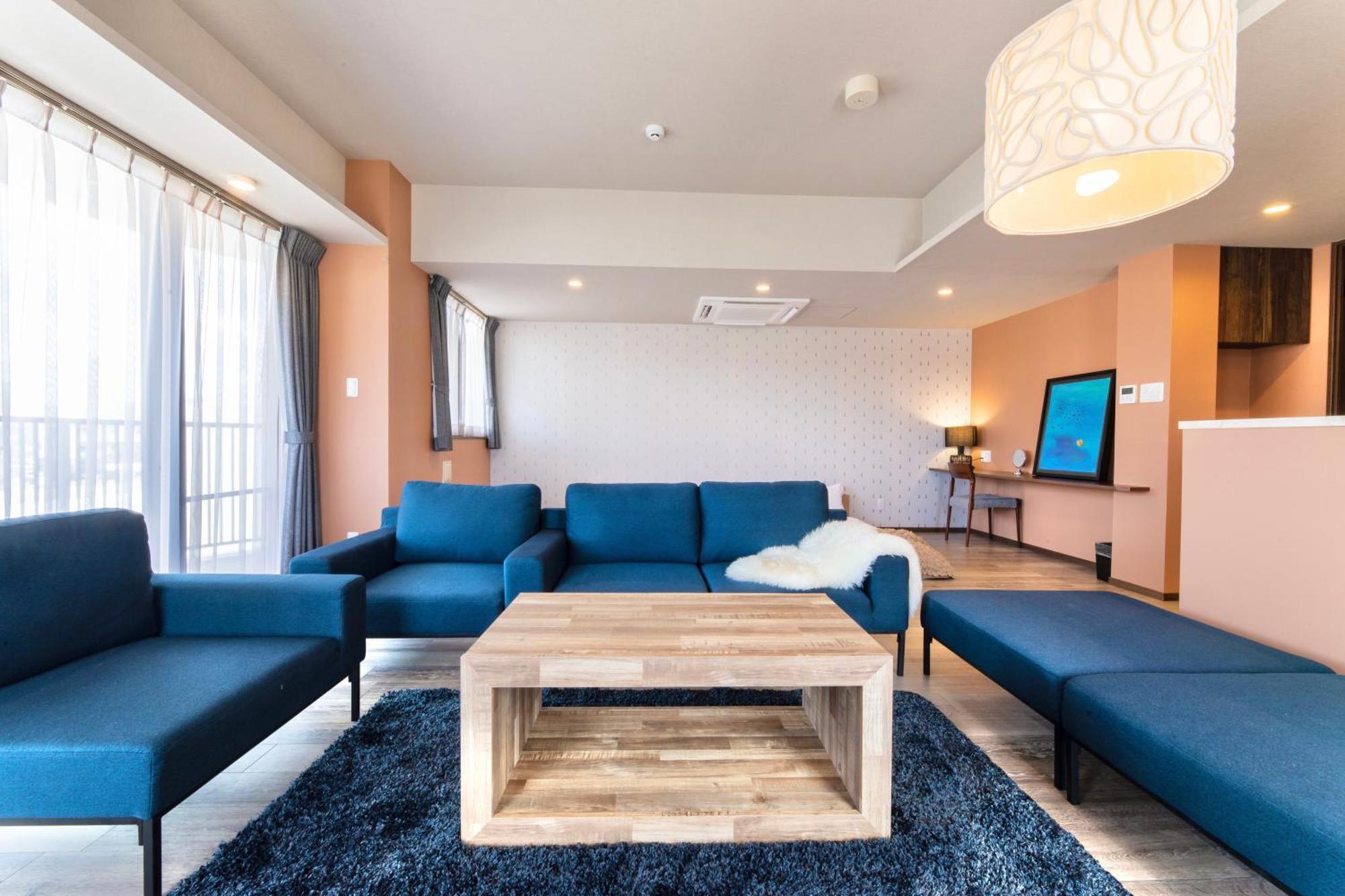 Breaky Hotel Chatan Extérieur photo